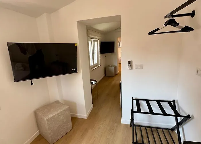 Scala 37 Interno 2, Trastevere, Apartment Rom